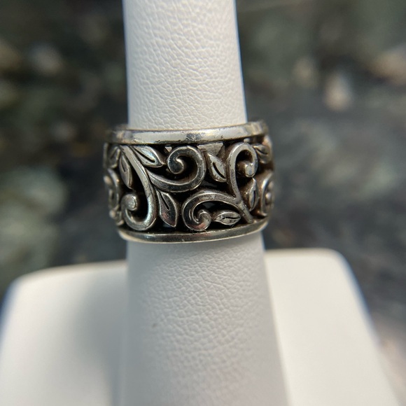Brighton Wide Scroll Pattern Ring. SZ 6.5 - Picture 3 of 7